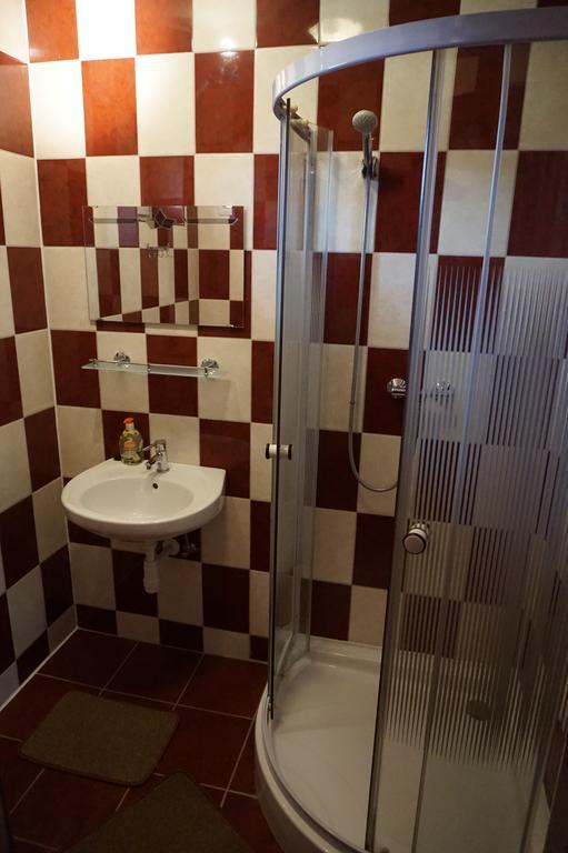 Vadrozsa Vendeghaz-Apartman Demjén Eksteriør bilde